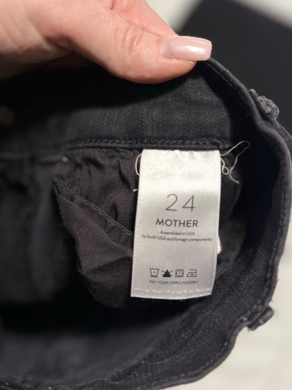MOTHER Hustler Ankle Fray in Not Guilty Jeans Black High Rise Size 24 (US2) - Picture 2 of 9